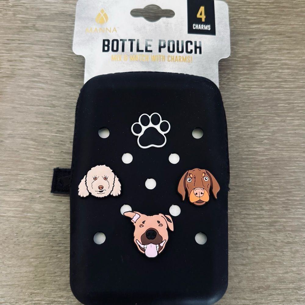 Manna Dog Theme Charms Travel Black Bottle Pouch